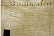 <a href='http://www.ra.ee/pargamendid/index.php/et/parchment/view?id=15141&_xr=eNoti0sKwkAQRO%252FSB5ikE%252FxQWelOENyIuJMhtnHATDTTWUnurj26qke9Kg%252FGO6BsPBY%252FSOAl6OnH9t5L1CKJIVnPoBCTBp00DNGqGnTcb4xWoFFu7XCVPF1n4aq6dOy2hwsX590pG9Drn2z5HT587Cbf5WMFEqVmnj%252FyTS08' target='_blank'>Ürik TLA.230.1.BO_1/xiv</a>, 1791-1826. a.</br>
Kraapimise jäljed.
Kõvera teraga kraabitsa jäljed (vaod,vöödid) pinnal
Kraabitsaga töötlemise jäljed on dokumenteeritud läbivas valguses.