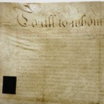 <a href='http://www.ra.ee/pargamendid/index.php/et/parchment/view?id=15141&_xr=eNoti0sKwkAQRO%252FSB5ikE%252FxQWelOENyIuJMhtnHATDTTWUnurj26qke9Kg%252FGO6BsPBY%252FSOAl6OnH9t5L1CKJIVnPoBCTBp00DNGqGnTcb4xWoFFu7XCVPF1n4aq6dOy2hwsX590pG9Drn2z5HT587Cbf5WMFEqVmnj%252FyTS08' target='_blank'>Ürik TLA.230.1.BO_1/xiv</a>, 1791-1826. a.</br>
Kraapimise jäljed.
Kõvera teraga kraabitsa jäljed (vaod,vöödid) pinnal
Kraabitsaga töötlemise jäljed on dokumenteeritud läbivas valguses.