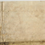<a href='http://www.ra.ee/pargamendid/index.php/et/parchment/view?id=14291&_xr=eNpLtDK0qs60MrBOtDKBMIqtDM2slAoSi5IzclPzSvSLU0FMJaC4uZVSUWpacn5KKohnaGGlFOLjqGdkbKBnqOfkFG9uou%252FpCZaxUiqE0oYgGqgwJzEvvTQxHazRyEoptUTJurYWAO9NI%252Fc%253D&page=6' target='_blank'>Ürik TLA.230.1.bb_74/ii</a>, 1402-1573. a. </ br>
Joonimine.
Käsikirja tekstiridade korraldamine joonimise abil.
Hallitanud ja hapraks muutunud pärgamendil on tugevalt joonitud kohtades pärgament rebenenud.